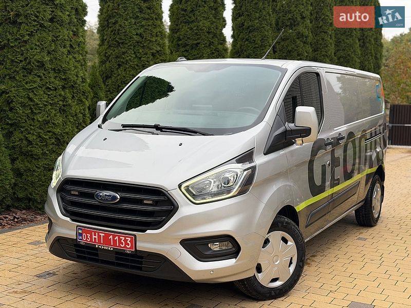 Вантажний фургон Ford Transit Custom 2022 в Радивиліві