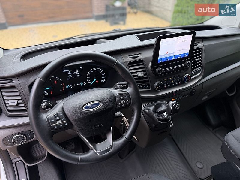 Вантажний фургон Ford Transit Custom 2022 в Радивиліві