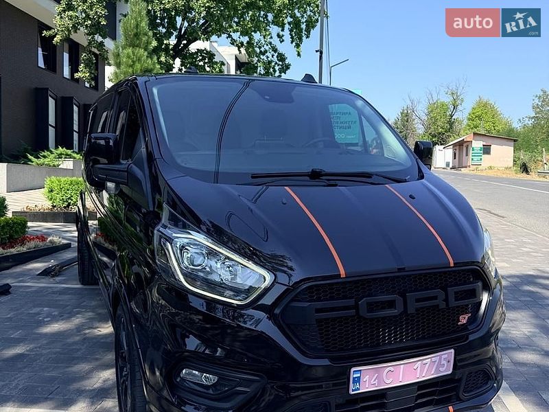Мінівен Ford Transit Custom 2020 в Ужгороді