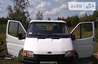 Грузопассажирский фургон Ford Transit 1992 в Коростене