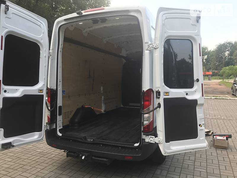 Вантажний фургон Ford Transit 2014 в Дрогобичі