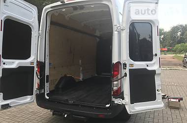 Грузовой фургон Ford Transit 2014 в 