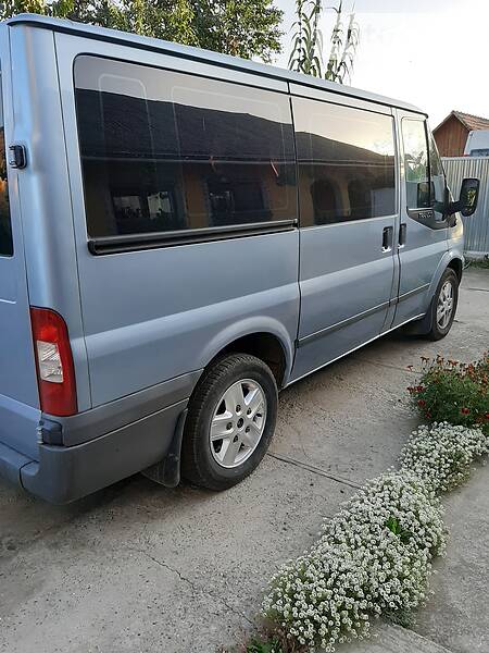 Вантажопасажирський фургон Ford Transit 2007 в Береговому