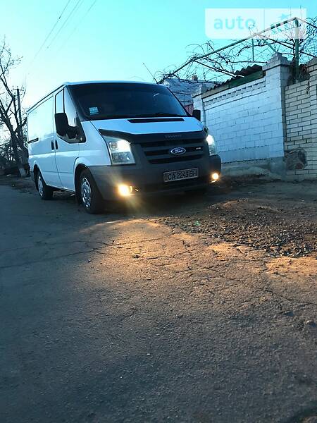 Минивэн Ford Transit 2006 в Первомайске