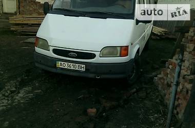 Грузопассажирский фургон Ford Transit 1999 в Рахове