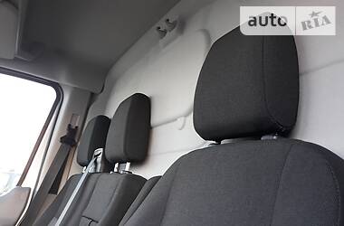Грузовой фургон Ford Transit 2015 в 