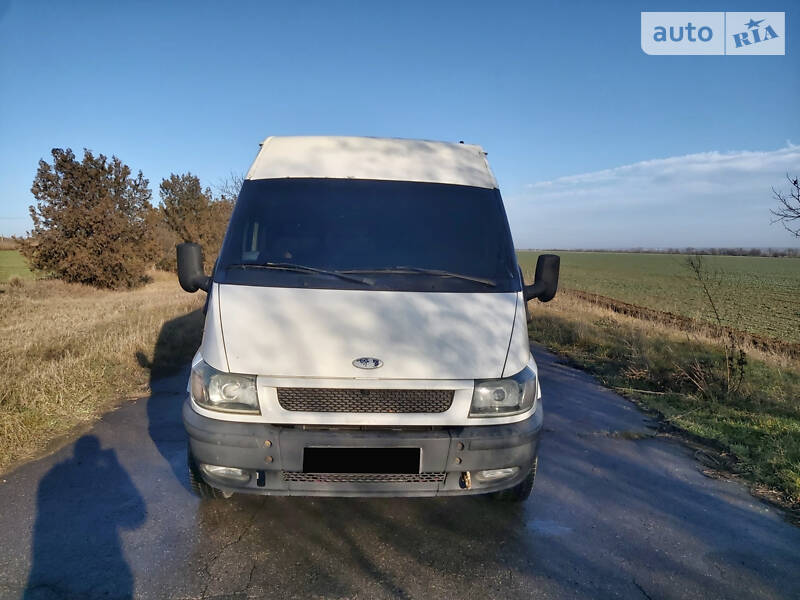 Грузопассажирский фургон Ford Transit 2005 в Татарбунарах