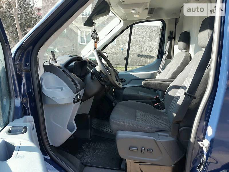 Вантажопасажирський фургон Ford Transit 2015 в Миколаєві