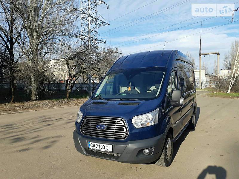 Вантажопасажирський фургон Ford Transit 2015 в Миколаєві