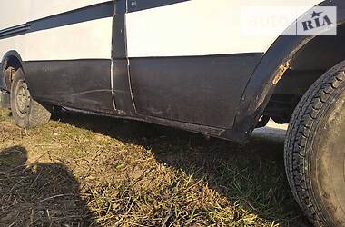 Вантажопасажирський фургон Ford Transit 1988 в 