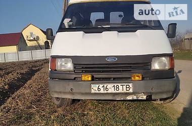 Вантажопасажирський фургон Ford Transit 1988 в 