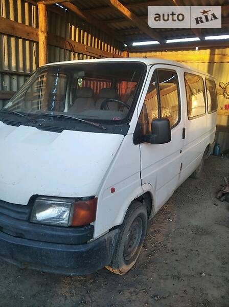 Мінівен Ford Transit 1991 в Гощі