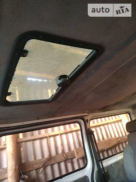 Мінівен Ford Transit 1991 в Гощі