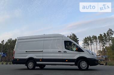 Грузопассажирский фургон Ford Transit 2017 в Ирпене