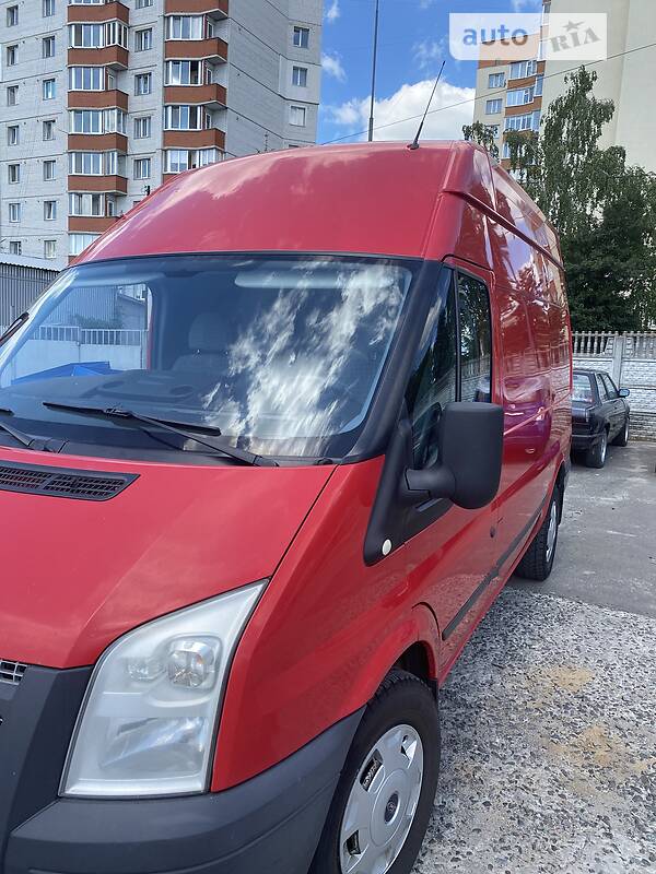 Вантажний фургон Ford Transit 2012 в Хмельницькому