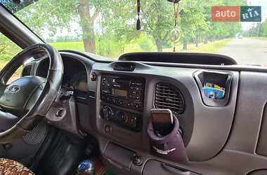 Микроавтобус Ford Transit 2000 в 