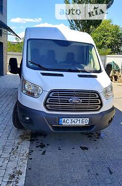 Вантажопасажирський фургон Ford Transit 2016 в Одесі