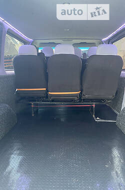 Минивэн Ford Transit 2003 в 