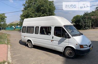Микроавтобус Ford Transit 2000 в Киеве