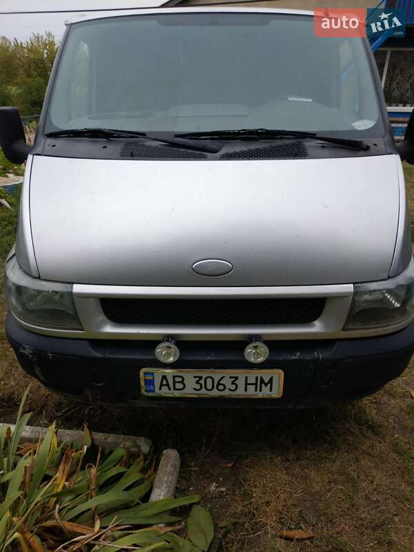 Ford Transit 2004
