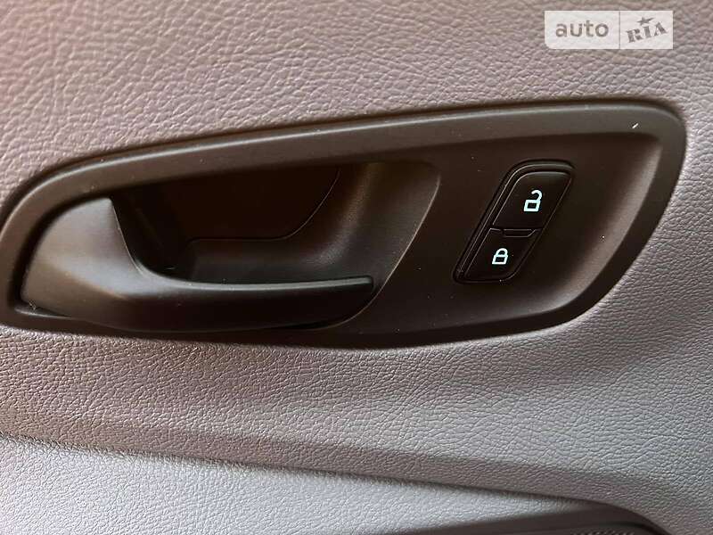 Грузовой фургон Ford Transit 2018 в Луцке фото 34 Грузовой фургон Ford Transit 2018 в Луцке