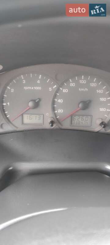 Мікроавтобус Ford Transit 2003 в Теплику