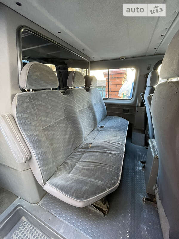 Грузопассажирский фургон Ford Transit 2000 в Львове