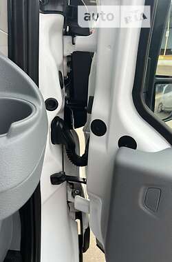 Грузовой фургон Ford Transit 2018 в 