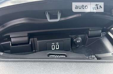 Грузовой фургон Ford Transit 2018 в 