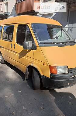 Микроавтобус Ford Transit 1990 в Покровске