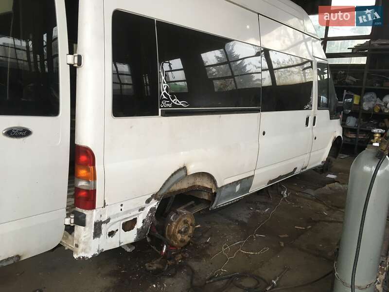 Мікроавтобус Ford Transit 2004 в Умані
