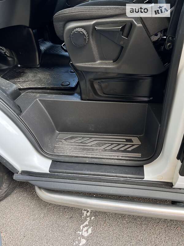 Грузовой фургон Ford Transit 2016 в Черкассах