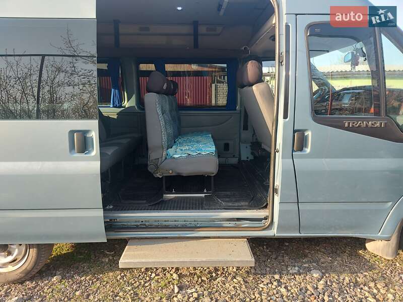 Микроавтобус Ford Transit 2011 в 