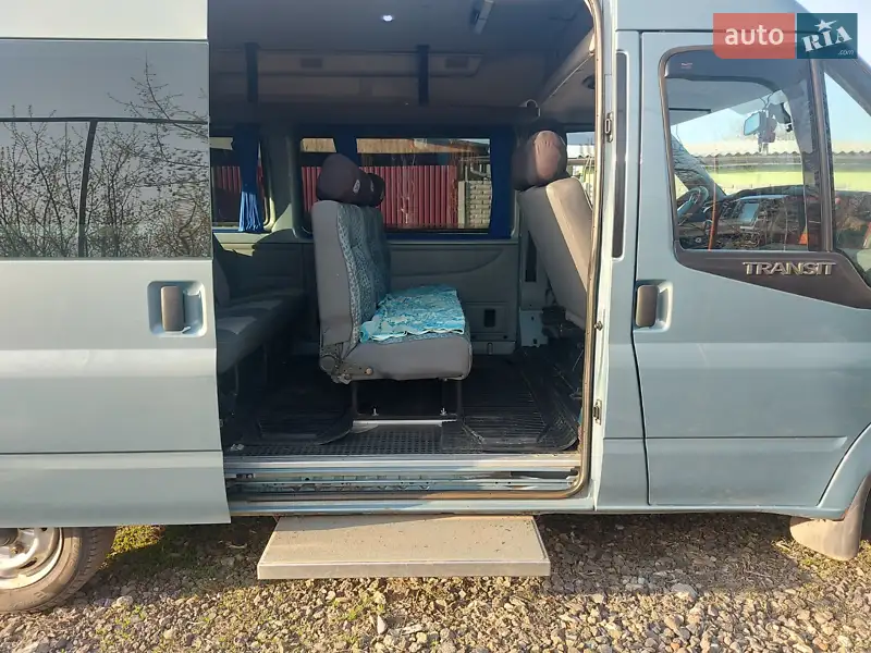 Микроавтобус Ford Transit 2011 в 