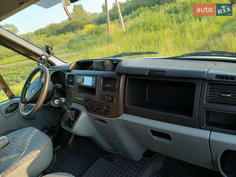 Вантажний фургон Ford Transit 2012 в Львові фото 6 Вантажний фургон Ford Transit 2012 в Львові
