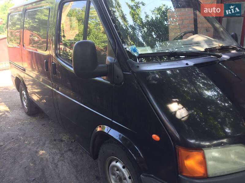 Микроавтобус Ford Transit 1999 в Гребенке