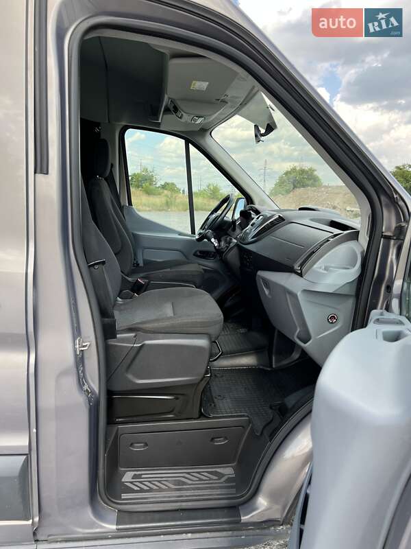 Микроавтобус Ford Transit 2015 в Днепре