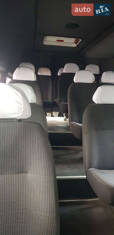 Микроавтобус Ford Transit 2000 в Днепре