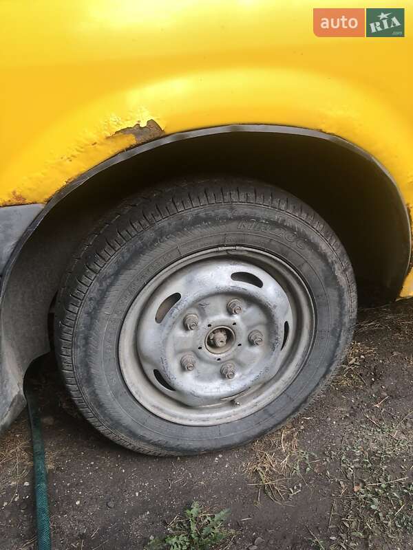 Минивэн Ford Transit 2004 в Сокирянах