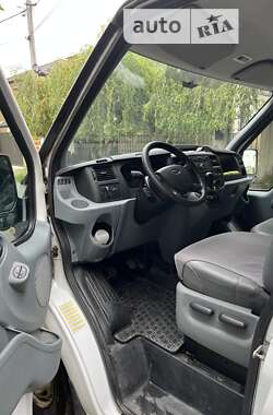 Вантажний фургон Ford Transit 2011 в Києві