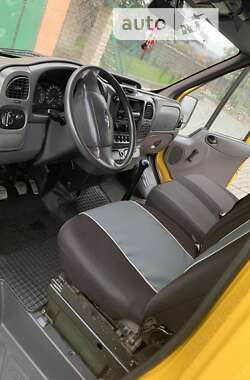 Грузовой фургон Ford Transit 2000 в 