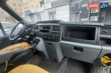 Грузопассажирский фургон Ford Transit 2006 в Тернополе