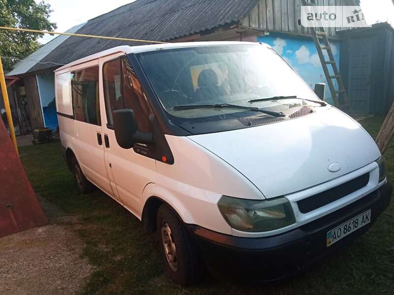 Микроавтобус Ford Transit 2004 в Глухове