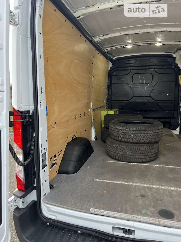 Грузовой фургон Ford Transit 2018 в Виноградове