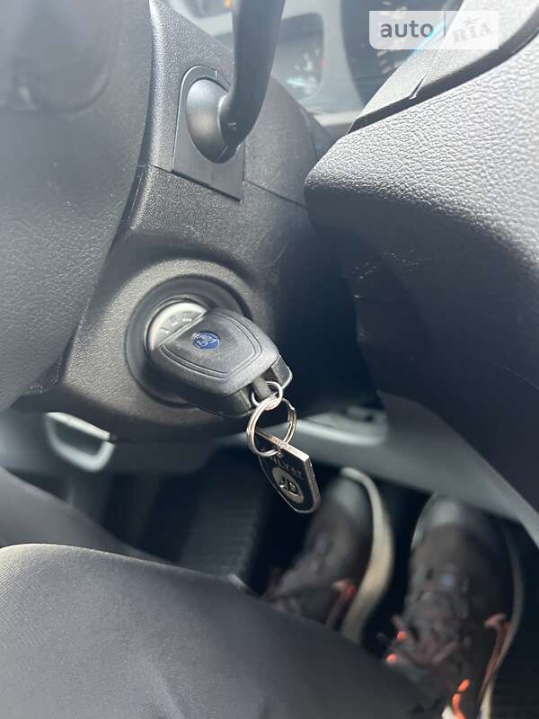 Грузовой фургон Ford Transit 2018 в Виноградове
