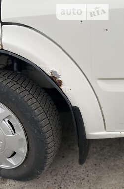 Грузовой фургон Ford Transit 2003 в 