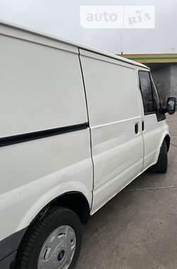 Грузовой фургон Ford Transit 2003 в 