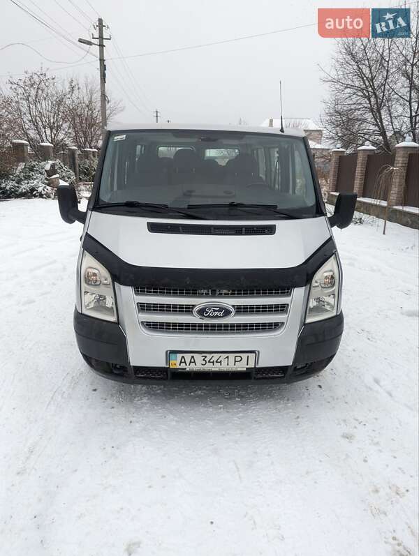 Мікроавтобус Ford Transit 2013 в 