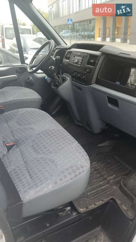 Вантажний фургон Ford Transit 2013 в Одесі