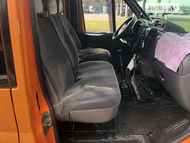 Автовоз Ford Transit 2003 в Ковелі